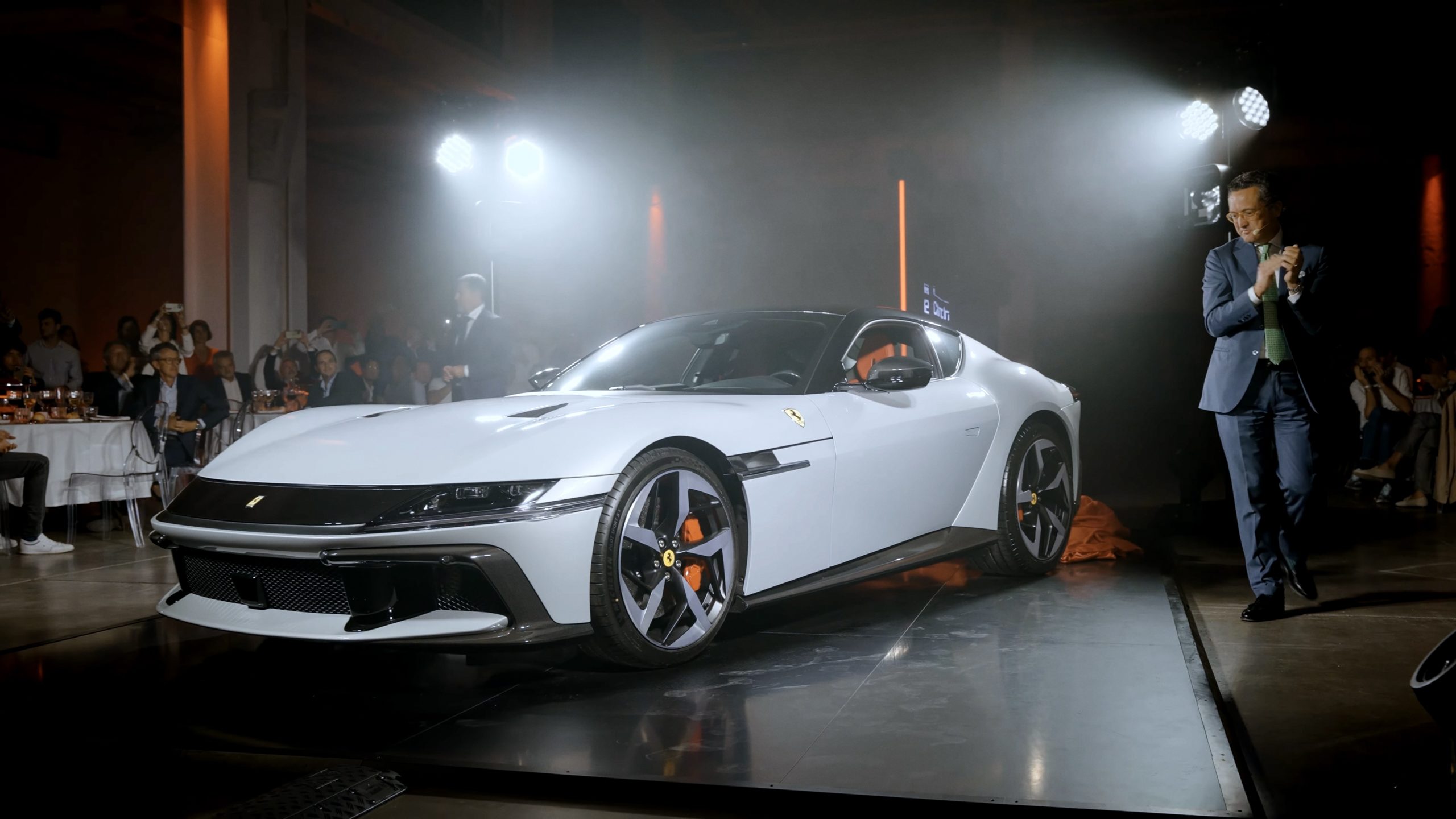 Soirée Ferrari – reveal 12 cilindri v12